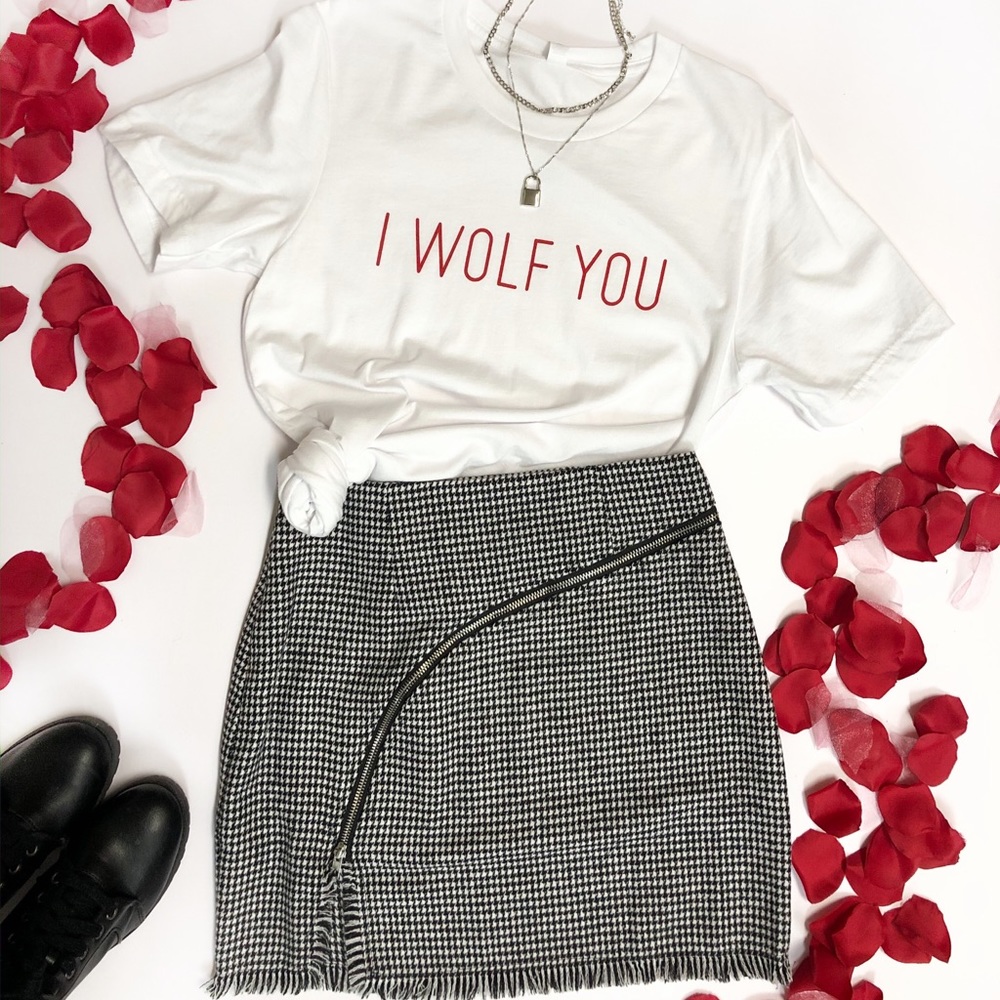 YOU I wolf you t-shirt - Netflix - Joe Goldberg